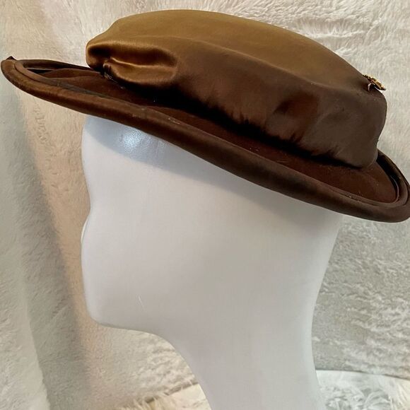 Vintage 1940s Bronze Satin Dish Hat with Golden Cloisonné Hat Pin - Picture 6 of 12